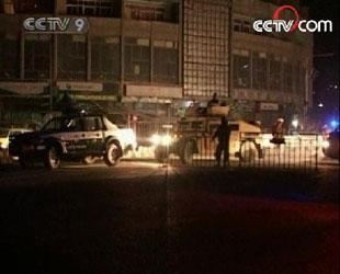Militants have attacked a luxury hotel in the Afghan capital Kabul, killing at least six people and injuring six others.(CCTV.com)
