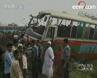 In Bangladesh at least 25 people were killed and 60 injured after two buses collided on a highway. (CCTV.com)