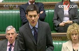 British Foreign Secretary David Miliband made this correction from earlier government denials of such US rendition flights.(CCTV.com)