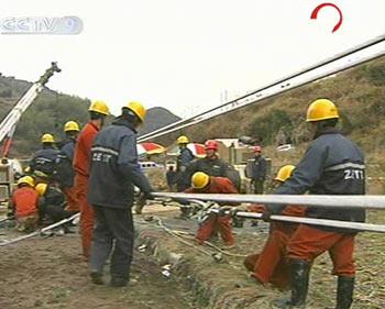 A main power line for the Three Gorges electricity network is back in action after being severed by snowstorms.