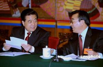 General Secretary of the CPC Central Committee Hu Jintao joined discussions with the Tibetan delegation.