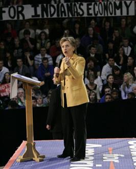 New York Senator and Democratic presidential hopeful Hillary Clinton speaks to supporters during a campaign stop in Mishawaka, Indiana March 28, 2008. (Xinhua/Reuters Photo)