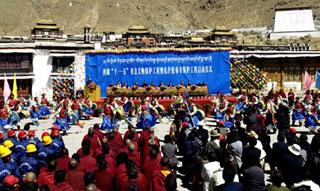 The launching ceremony of a five-year Tibet Autonomous Region key cultural relics protection project and the Tashilumpo Monastery protection project is held at the Tashilumpo Monastery in Xigaze of southwest China's Tibet Autonomous Region on April 18, 2008. The region's overall protection project covers 22 key cultural relics at a planned cost of 570 million yuan (81 million U.S. dollars), nearly 200 million yuan (28 million dollars) more than the previous five-year protection project.  (Xinhua Photo)