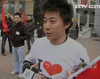 In Canada, Chinese students have gathered in front of Parliament Hill in Ottawa to show their support for the 2008 Beijing Olympic Games.