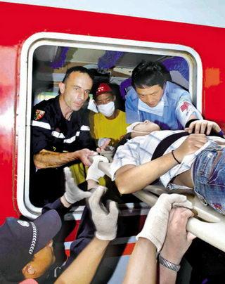 A French medical team has arrived in Guangyuan city to provide assistance.