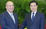 President Hu meets KMT Chairman Wu Poh-hsiung
