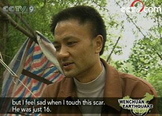 Helping hands from a disabled farmer(Photo: CCTV.com)