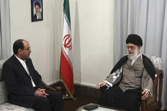 Iran's Supreme Leader Ayatollah Ali Khamenei (R) speaks with Iraqi Prime Minister Nuri al-Maliki during a meeting in Tehran June 9, 2008.(Xinhua/Reuters Photo)