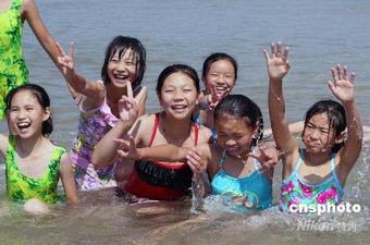 Children from the Sichuan quake zone are enjoying their holidays at the Little Hawk rehabilitation center in Russia. For many of them it was their first chance to visit a beach.