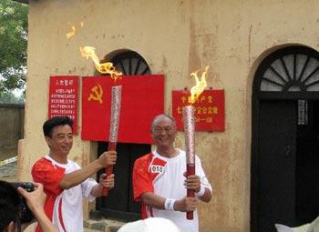 Olympic Flame is being carried through Shijiazhuang, Hebei province.