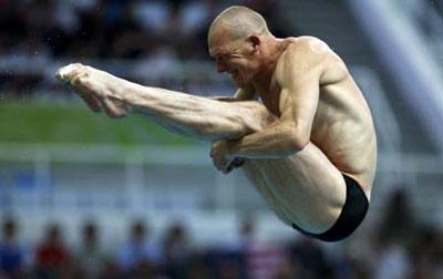 Dmitry Sautin of Russia competes in the men's 3m springboard diving final at the Beijing 2008 Olympic Games August 19, 2008. 