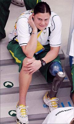 South African swimmer Natalie du Toit, who lost her leg in a motorcycle accident , will compete in the 10km race.