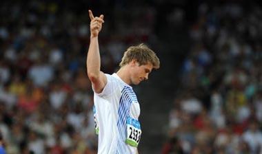 Andreas Thorkildsen of Norway getures during the men's javelin throw final at the National Stadium, also known as the Bird's Nest, during Beijing 2008 Olympic Games in Beijing, China, Aug. 23, 2008. Andreas Thorkildsen won the title.(Xinhua Photo)
