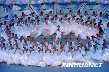 Photo taken on Sept. 6, 2008 shows the art performance "Hello, Stars" acted by over 300 deaf girls during the opening ceremony of the Beijing 2008 Paralympic Games in the National Stadium in Beijing, China. (Xinhua Photo) 