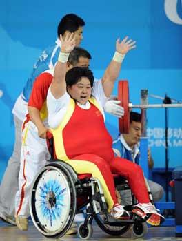 Li Ruifang celebrates after her win.