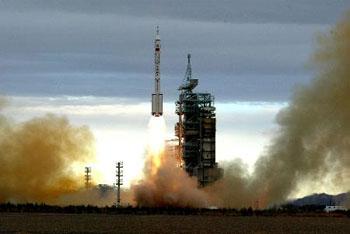 In 2005, Shenzhou VI was launched with two astronauts on board, Fei Junlong and Nie Haisheng. 