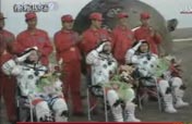 All taikonauts out of Shenzhou module