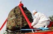 Shenzhou-7 capsule shipped to Beijing for further studies