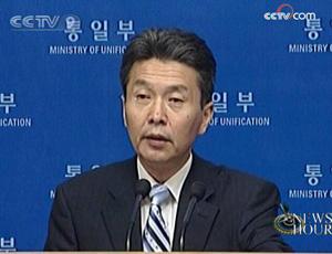 The spokesman for South Korea's Unification Ministry, Kim Ho-Nyeon, has said Seoul is considering cooperating on various projects with the DPRK, such as food assistance and humanitarian aid.(CCTV.com)