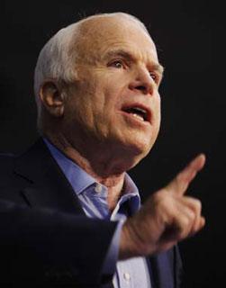U.S. Republican presidential nominee Senator John McCain (R-AZ) speaks at a campaign rally in Sarasota, Florida October 23, 2008.(Xinhua/Reuters Photo)