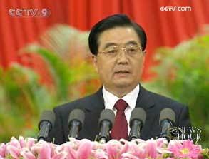 In his keynote speech, Chinese President Hu Jintao praised the efforts made for China's first-ever space-walk mission.