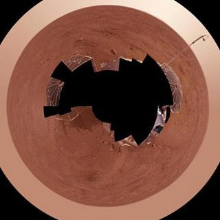 A full circle panoramic view of Mars taken by NASA's Phoenix Mars Lander is shown in this undated handout photo released to Reuters July 31, 2008.(Xinhua/Reuters Photo)