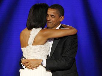 Obama and first lady dance at the Youth Inaugural Ball.