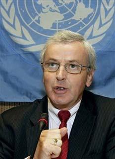 John Holmes , UN Humanitarian Chief