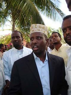 The file photo taken on Dec. 10, 2008 shows Sheikh Sharif Sheikh Ahmed, leader of the Alliance for the Re-liberation of Somalia, arrives at an airport in Mogadishu, capital of Somalia, after a two-year exile. Moderate Islamist leader Sheikh Sharif Sheikh Ahmed won the Somali presidency in a parliamentary vote in Djibouti early Saturday, paving the way for a national unity government for the war-torn Horn of the African nation.(Xinhua/Abdurrahman Warsameh)