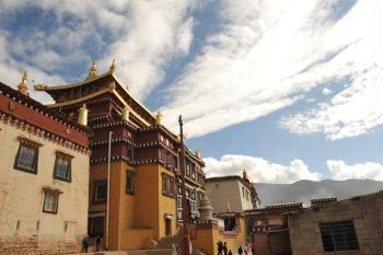 The Diqing Tibetan Autonomous Prefecture is in Yunnan Province, in southwest China. The region pays a great deal of attention to protecting Tibetan culture. 