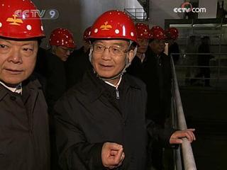 Premier Wen Jiabao has called on enterprises to place priority on industrial upgrading and innovation.(CCTV.com)