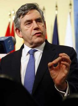 Britain's Prime Minister Gordon Brown gestures as he speaks during a news conference with U.N.REUTERS/Chip East