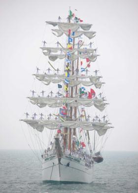 The Mexican ARM Cuauhtemoc BE-01 is seen during an international fleet review in waters off China's port city of Qingdao, east China's Shandong Province, on April 23, 2009. (Xinhua/Li Gang)