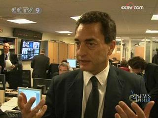Speaking from the crisis center in Paris, French Foreign Ministry spokesman Eric Chevallier says the center has been closely monitoring the situation.(CCTV.com)