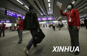 No new confirmed cases of the A/H1N1 flu have been found in Hong Kong. Hundreds of people remain quarantined at a hotel in the SAR after a hotel guest was diagnosed with the virus.