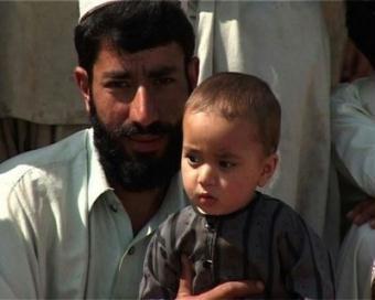 Tens of thousands of Pakistanis are fleeing fighting in Swat valley as clashes between ruling Taliban and government security forces escalate. The provincial government says it is scrambling to prepare shelter from 500,000 people they expect to flee the area. Duration: 00:51(AFPTV)