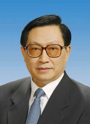 Hua Jianmin is elected vice-chairman of the 11th National People's Congress (NPC) Standing Committee during the fifth plenary meeting of the First Session of the 11th National People's Congress (NPC) in Beijing, capital of China, March 15, 2008. (Xinhua Photo)