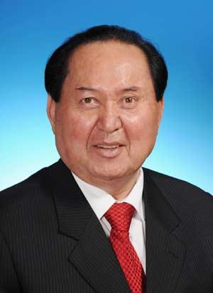 Ismail Tiliwaldi is elected vice-chairman of the 11th National People's Congress (NPC) Standing Committee during the fifth plenary meeting of the First Session of the 11th National People's Congress (NPC) in Beijing, capital of China, March 15, 2008. (Xinhua Photo)