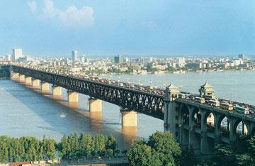 Wuhan changjiang bridge opens to traffic in 1957.