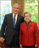 US President Bush meets Chinese Vice-Premier Wu Yi