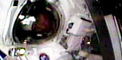 <strong>Self-developed<br>Airlock Module</strong><br><br>