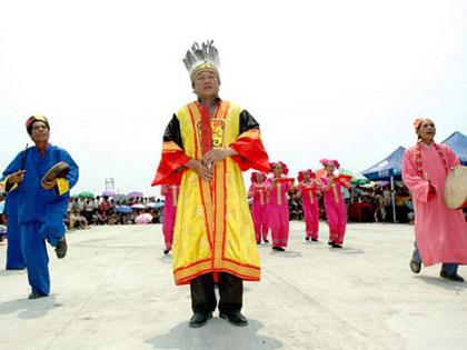 Buluotuo Scriptures is the primitive religious scriptures of the Zhuang ethnic group of China.