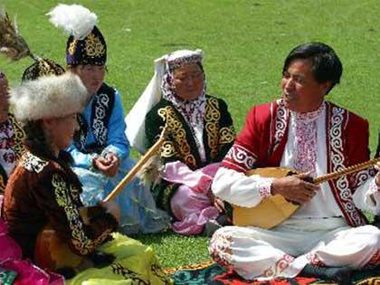 Kazak Aites is a typical folk art of the Kazak ethnic group and a contest-type performance of antiphonal singing.