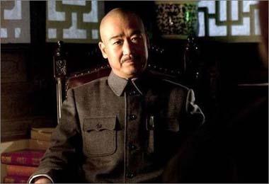 Zhang Guoli as Jiang Jieshi
