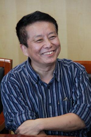 Director Huang Jianxin