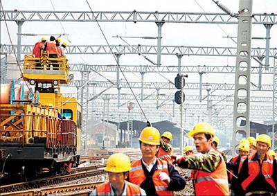 New electricity, transport and energy systems are powering up industries in Fushun, Liaoning province. [China Daily]
