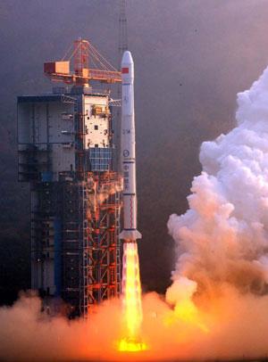 China's third geostationary meteorological satellite, the Fengyun-2-06, is launched on a Long March-3A carrier rocket at the Xichang Satellite Launch Center in southwest China's Sichuan Province, Dec. 23, 2008.