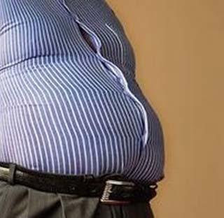 Carrying excess weight around the middle can impair lung function, adding to a long list of health problems associated with belly fat, French researchers say.