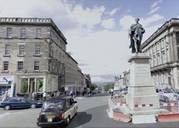 Google has secured Visit Britain, Fancyapint.com, the Mayor of London's Greater London Authority and Tate as partners for the Street View image mapping service as it launches in the UK.