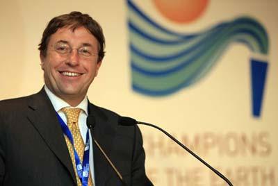Achim Steiner, under-secretary general of the United Nations and executive director of the UN environment programme (UNEP), addresses the awarding ceremony of Champion of the Earth in Paris, April 22, 2009. The annual prize, established in 2004, rewards individuals who have made a notable contribution to the protection and sustainable management of the Earth's environment and natural resources.(Xinhua photo)